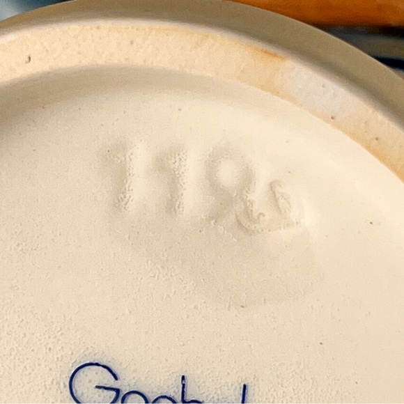 Vtg Goebel Hummel Figurine Postman W. Germany TMK6 Signed '83 #119 - Picture 10 of 14